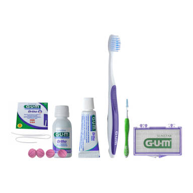 GUM SUNSTAR ORTHO-KIT zestaw ortodontyczny zawierający mini produkty do pielęgnacji jamy ustnej