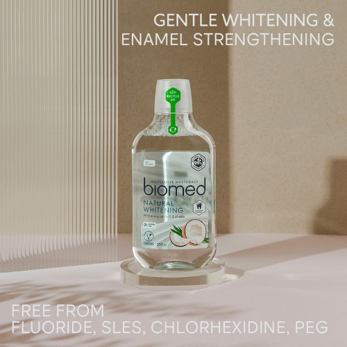 Biomed Natural Whitening wybielający płyn do płukania jamy ustnej 