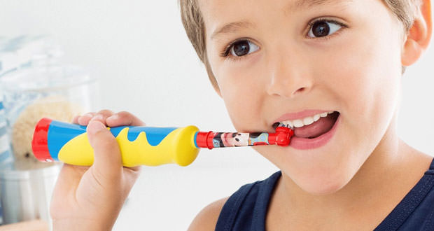 nauka poprzez zabawę ze szczoteczkami elektrycznymi dla dzieci Oral-B