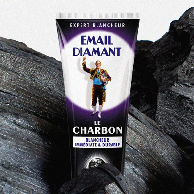 email diamant charbon czarna pasta do zębów z aktywnym węglem